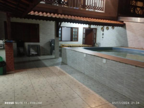 Casa com piscina Barê